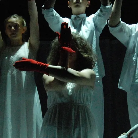 Teatr NA KRAWĘDZI